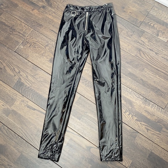 NWOT Black PU Leather Pants Size M - Picture 2 of 9